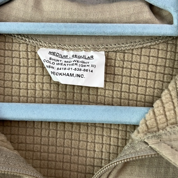 GEN III Cold Weather Shirt Mid Weight Medium-Regular Waffle Grid - Picture 2 of 4